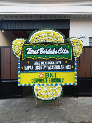 Papan Bunga Duka di Naman Teran