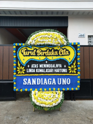 Papan Bunga Duka di Naman Teran